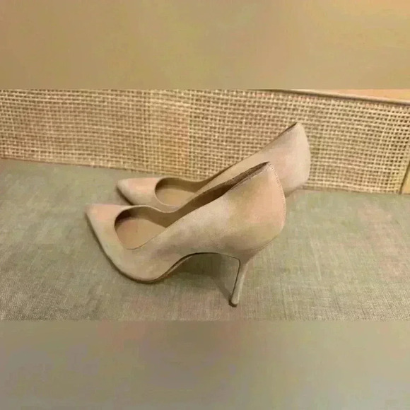 New Manolo Blahnik size 39 - Picture 7 of 7